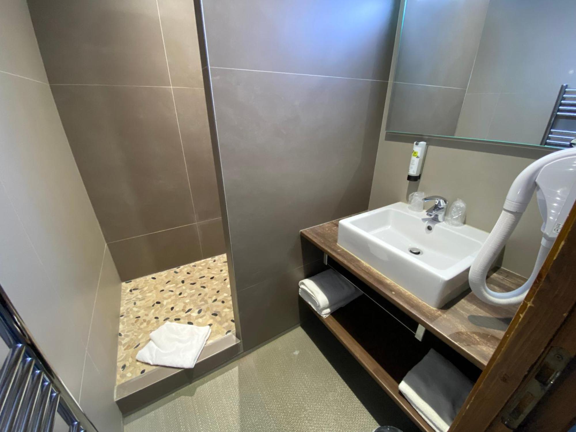 Enzo Hotels - St Eloy Metz Amneville By Kyriad Direct Екстер'єр фото